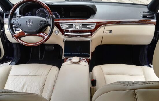 Mercedes S class interior front , leather seats